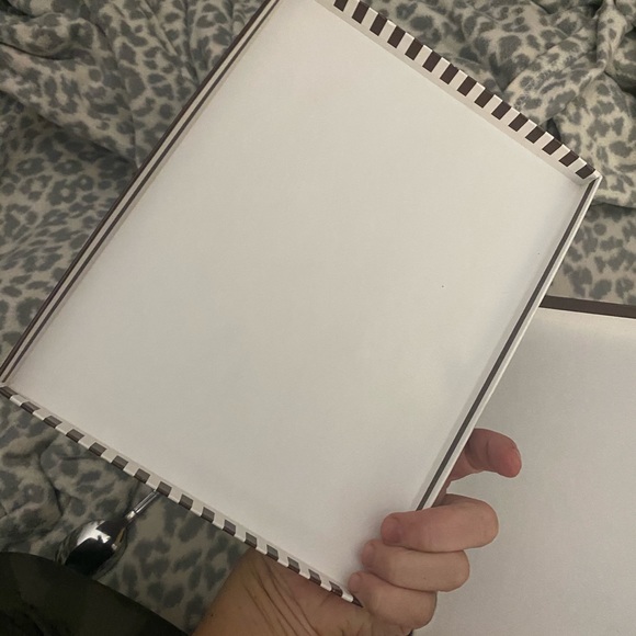 Henri bendel gift box - Picture 5 of 6